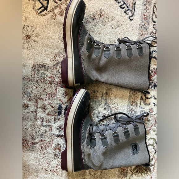 Sorel Boots - Picture 6 of 10